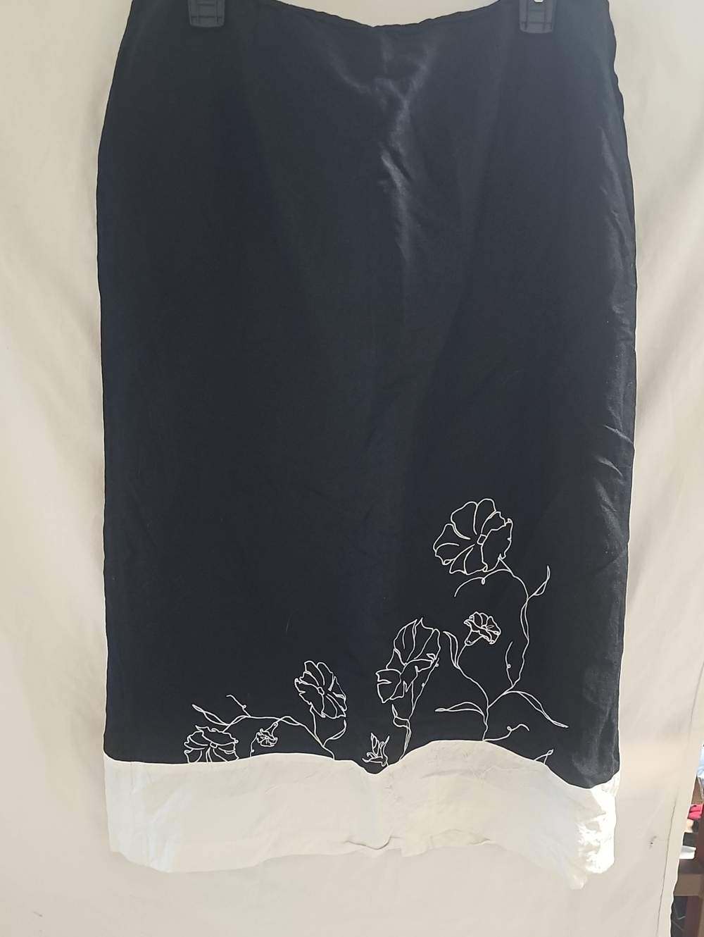 Black And White Linen And Rayon Midi Lenth Skirt